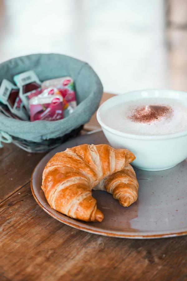 Hungen Bed & Breakfast Unter Den Linden المظهر الخارجي الصورة